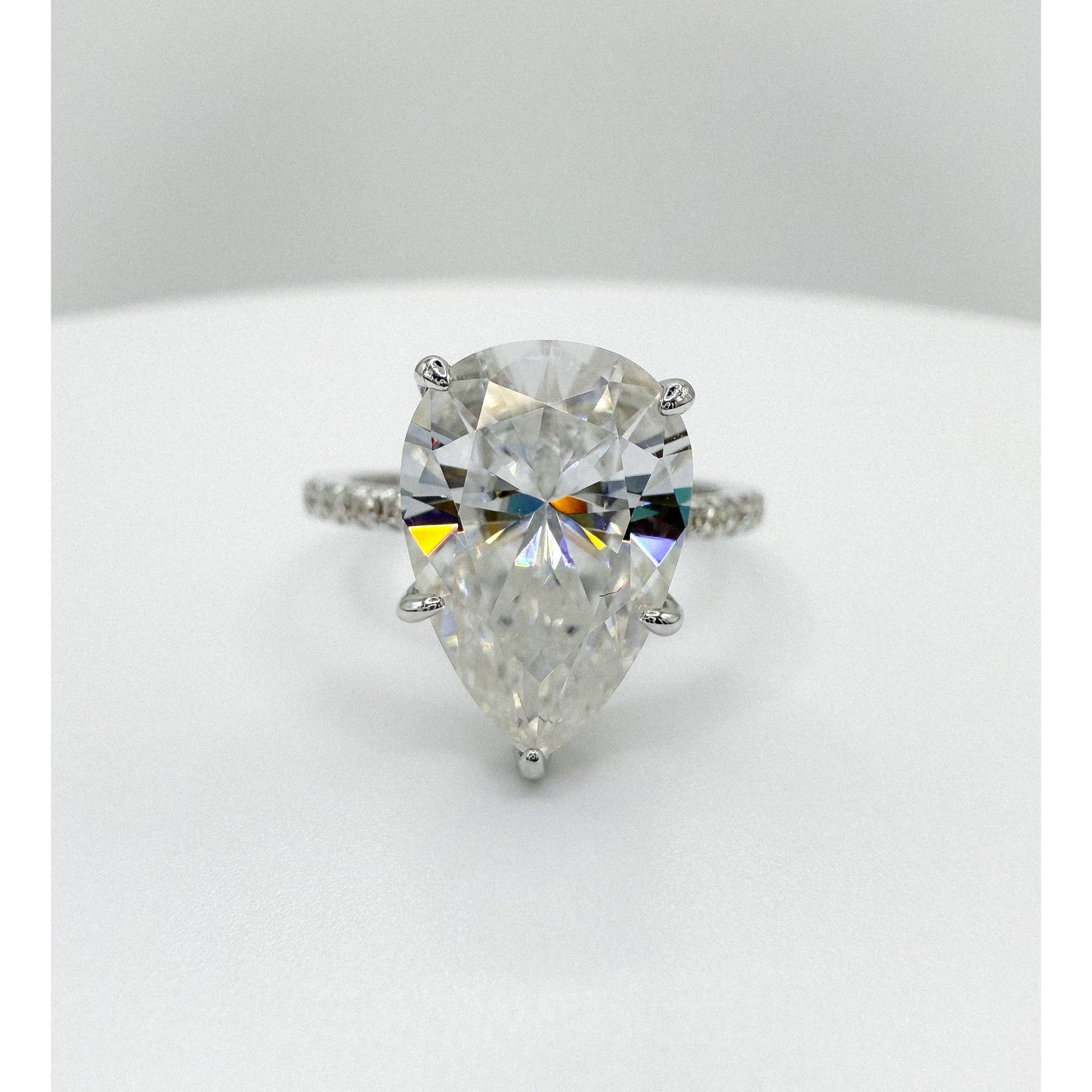 Full Moissanite Teardrop Solitare Ring