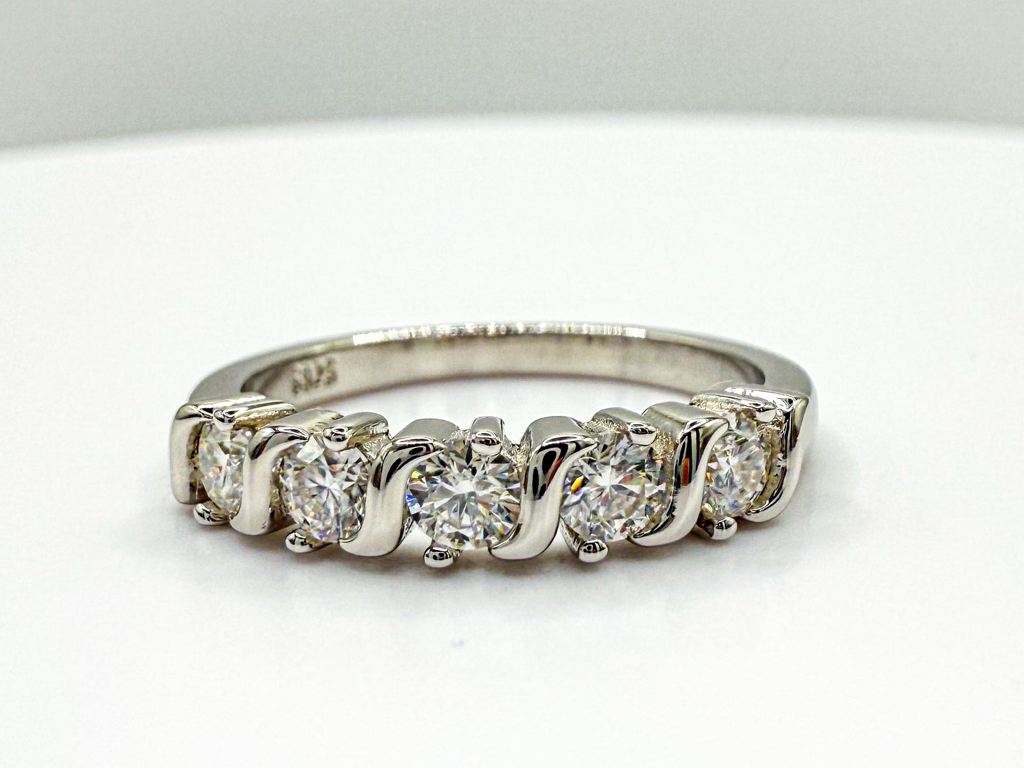 Twisted Half Eternity 3mm Band