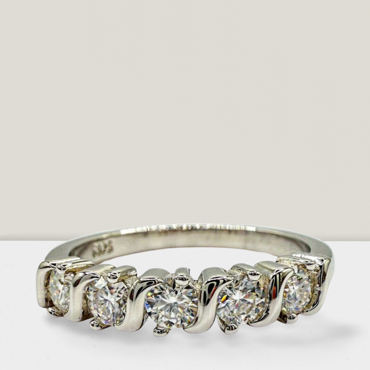 Twisted Half Eternity 3mm Band
