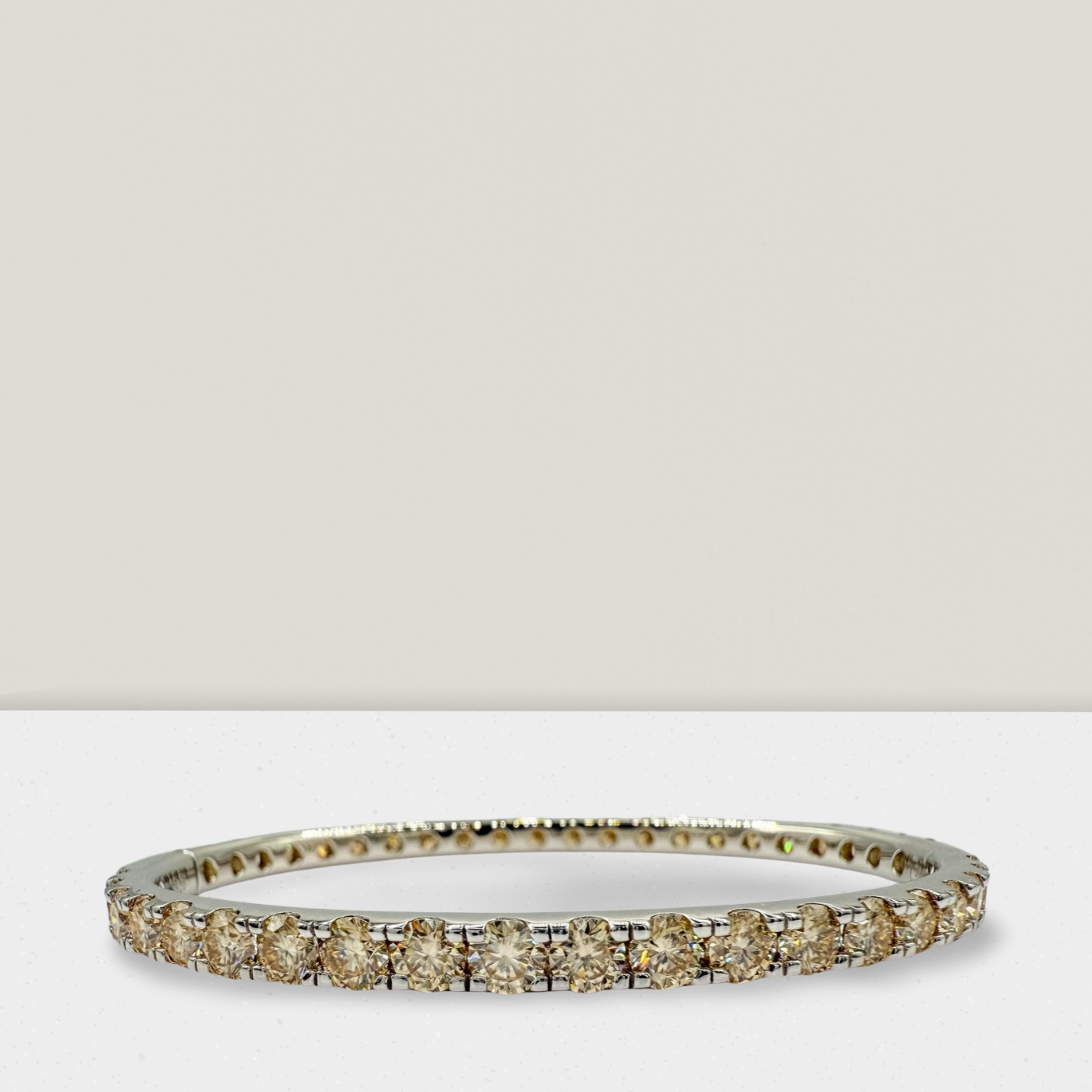 Light Champgane Moissanite Bangle
